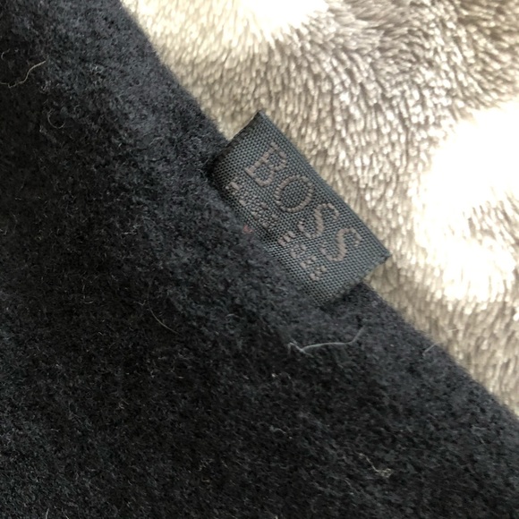 HUGO BOSS KIDS BLACK WOOL SWEATER - Picture 5 of 5